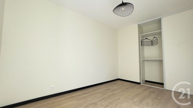 Appartement F3 &agrave; louer - 3 pi&egrave;ces - 44,38 m2 - Perigueux - 24 - AQUITAINE