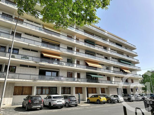 Appartement F5 &agrave; vendre - 5 pi&egrave;ces - 108,27 m2 - Perigueux - 24 - AQUITAINE