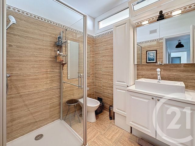 Appartement F5 &agrave; vendre - 5 pi&egrave;ces - 108,27 m2 - Perigueux - 24 - AQUITAINE
