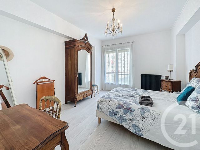 Appartement F5 &agrave; vendre - 5 pi&egrave;ces - 108,27 m2 - Perigueux - 24 - AQUITAINE