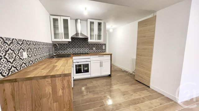 Appartement T2 &agrave; louer - 2 pi&egrave;ces - 50,79 m2 - Perigueux - 24 - AQUITAINE