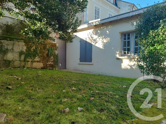 Maison &agrave; louer - 6 pi&egrave;ces - 152,65 m2 - Perigueux - 24 - AQUITAINE