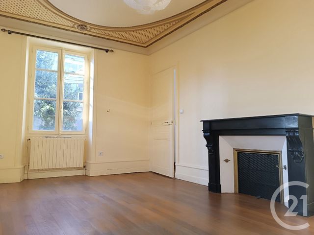 Maison &agrave; louer - 6 pi&egrave;ces - 152,65 m2 - Perigueux - 24 - AQUITAINE