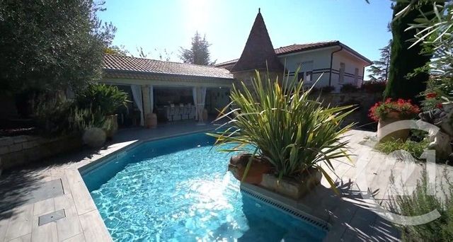 Maison &agrave; vendre - 30 pi&egrave;ces - 695 m2 - Perigueux - 24 - AQUITAINE