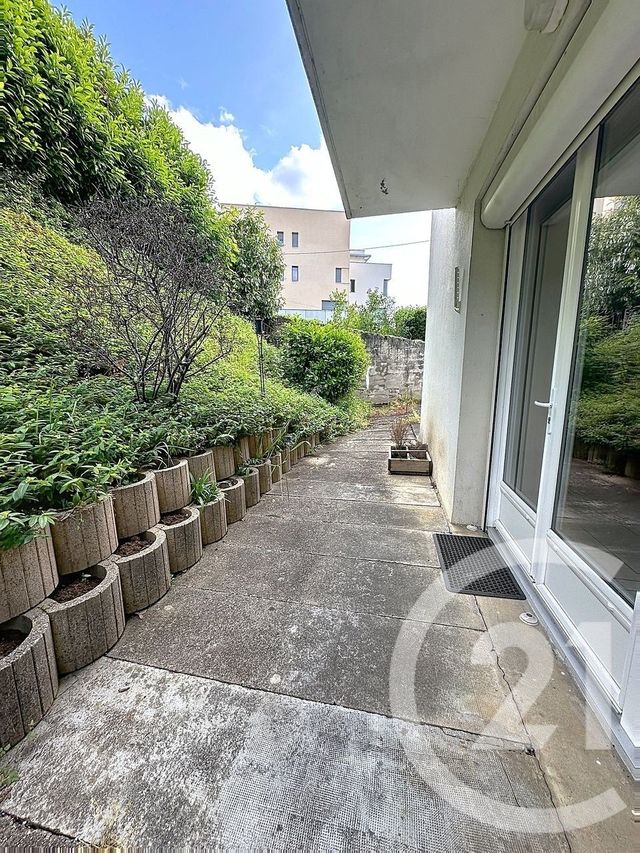 Appartement F3 &agrave; louer - 3 pi&egrave;ces - 79,90 m2 - Perigueux - 24 - AQUITAINE