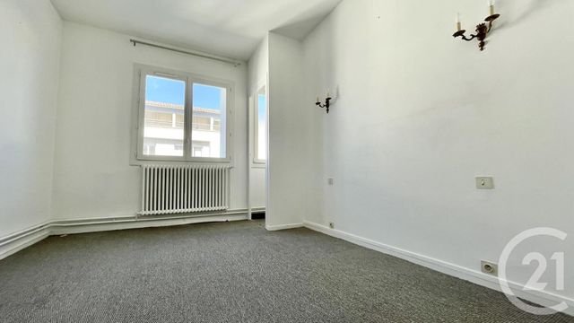 Appartement F6 à louer - 6 pièces - 126,80 m2 - Perigueux - 24 - AQUITAINE