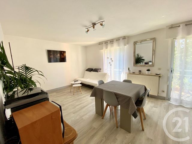 Appartement F3 &agrave; louer - 3 pi&egrave;ces - 65,49 m2 - Perigueux - 24 - AQUITAINE