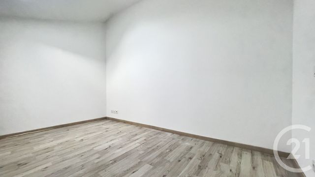 Appartement F2 bis &agrave; louer - 2 pi&egrave;ces - 53,12 m2 - Perigueux - 24 - AQUITAINE