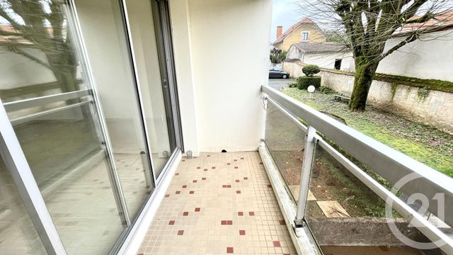 Appartement &agrave; louer - 3 pi&egrave;ces - 55,35 m2 - Perigueux - 24 - AQUITAINE