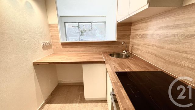 Appartement &agrave; louer - 3 pi&egrave;ces - 55,35 m2 - Perigueux - 24 - AQUITAINE