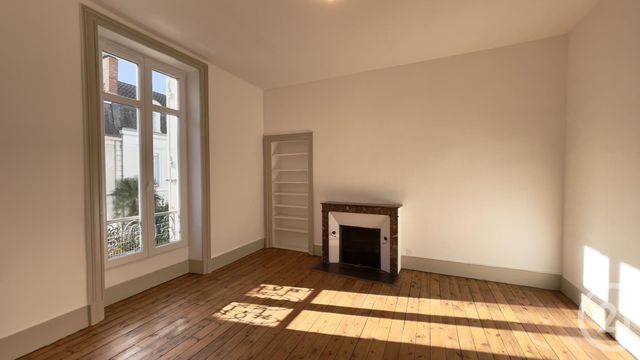 Maison &agrave; louer - 6 pi&egrave;ces - 165 m2 - Perigueux - 24 - AQUITAINE