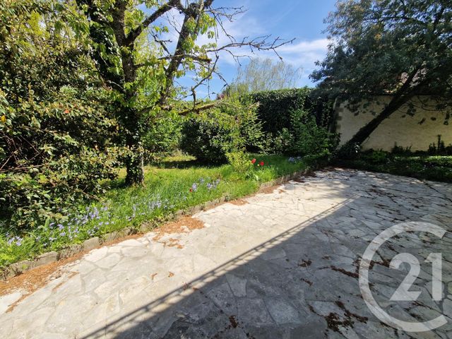 Maison &agrave; louer - 3 pi&egrave;ces - 75 m2 - Coulounieix Chamiers - 24 - AQUITAINE