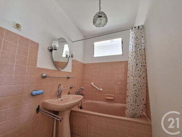 Maison &agrave; louer - 3 pi&egrave;ces - 75 m2 - Coulounieix Chamiers - 24 - AQUITAINE