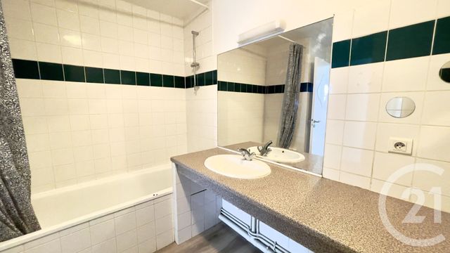 Appartement F2 &agrave; louer - 2 pi&egrave;ces - 40,60 m2 - Perigueux - 24 - AQUITAINE