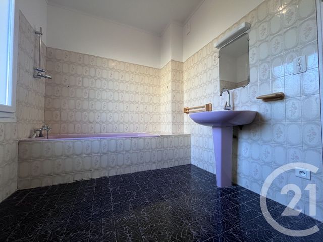 Maison &agrave; louer - 4 pi&egrave;ces - 99 m2 - Bergerac - 24 - AQUITAINE