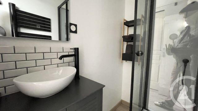 Appartement Studio &agrave; louer - 1 pi&egrave;ce - 12,26 m2 - Perigueux - 24 - AQUITAINE