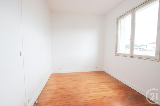 Appartement &agrave; louer - 2 pi&egrave;ces - 56,10 m2 - Perigueux - 24 - AQUITAINE