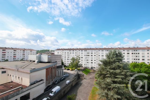 Appartement &agrave; louer - 2 pi&egrave;ces - 56,10 m2 - Perigueux - 24 - AQUITAINE