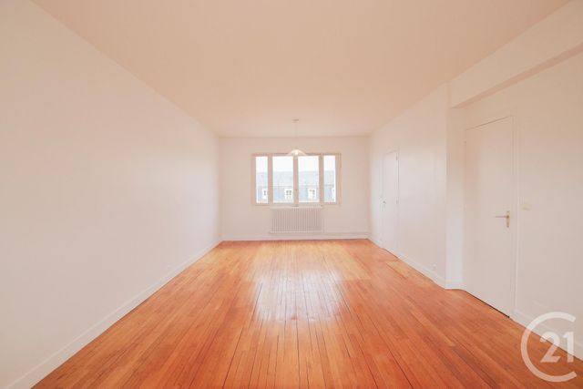 Appartement &agrave; louer - 2 pi&egrave;ces - 56,10 m2 - Perigueux - 24 - AQUITAINE