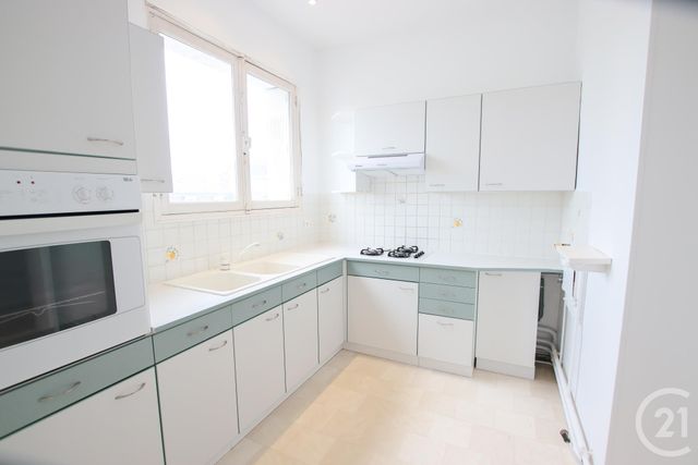 Appartement &agrave; louer - 2 pi&egrave;ces - 56,10 m2 - Perigueux - 24 - AQUITAINE