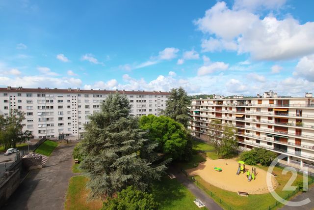 Appartement &agrave; louer - 2 pi&egrave;ces - 56,10 m2 - Perigueux - 24 - AQUITAINE