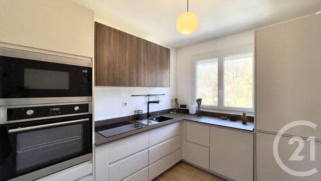 Appartement F3 &agrave; louer - 3 pi&egrave;ces - 73,10 m2 - Perigueux - 24 - AQUITAINE