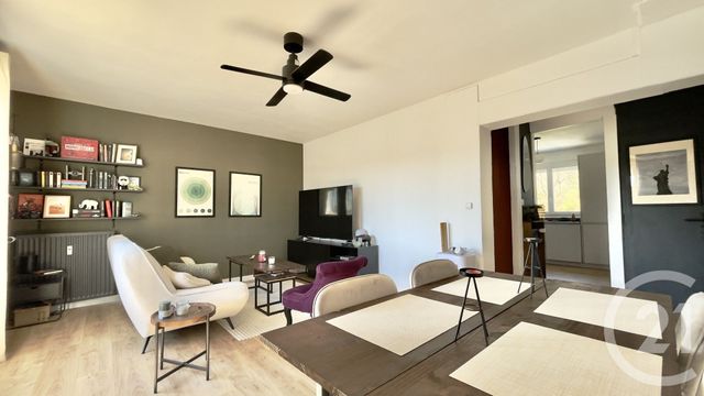 Appartement F3 &agrave; louer - 3 pi&egrave;ces - 73,10 m2 - Perigueux - 24 - AQUITAINE