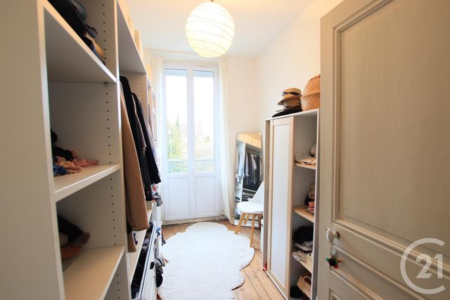 Maison &agrave; louer - 6 pi&egrave;ces - 146,55 m2 - Perigueux - 24 - AQUITAINE