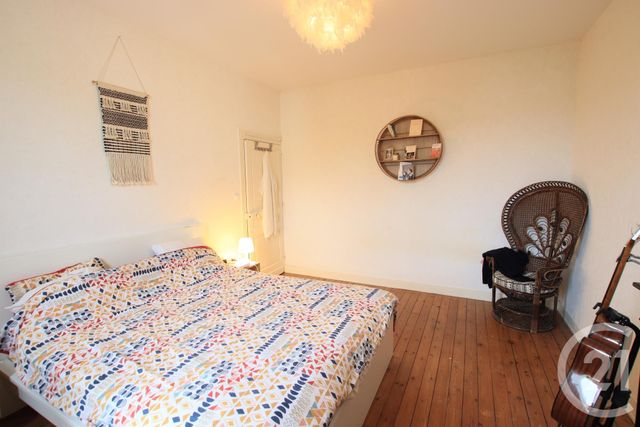 Maison &agrave; louer - 6 pi&egrave;ces - 146,55 m2 - Perigueux - 24 - AQUITAINE