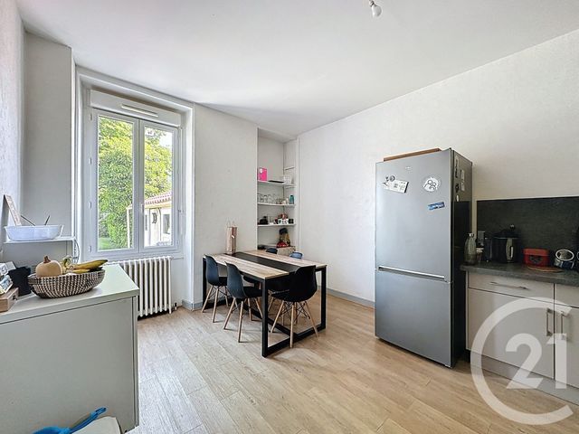 Maison &agrave; louer - 6 pi&egrave;ces - 146,55 m2 - Perigueux - 24 - AQUITAINE