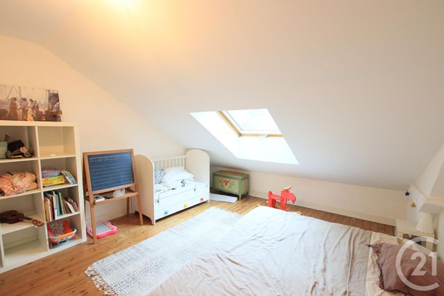 Maison &agrave; louer - 6 pi&egrave;ces - 146,55 m2 - Perigueux - 24 - AQUITAINE