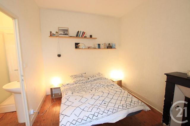 Maison &agrave; louer - 6 pi&egrave;ces - 146,55 m2 - Perigueux - 24 - AQUITAINE