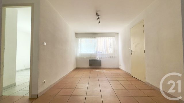 Appartement F3 &agrave; louer - 3 pi&egrave;ces - 48 m2 - Perigueux - 24 - AQUITAINE