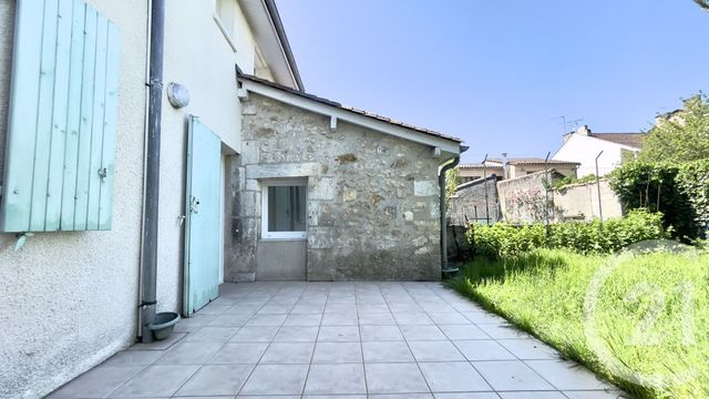 Appartement F3 &agrave; louer - 3 pi&egrave;ces - 48 m2 - Perigueux - 24 - AQUITAINE