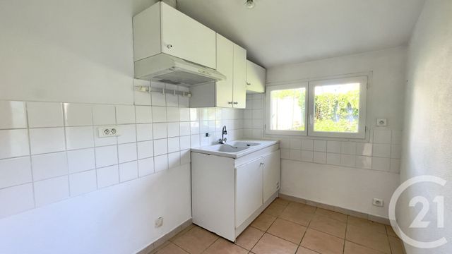 Appartement F3 &agrave; louer - 3 pi&egrave;ces - 48 m2 - Perigueux - 24 - AQUITAINE