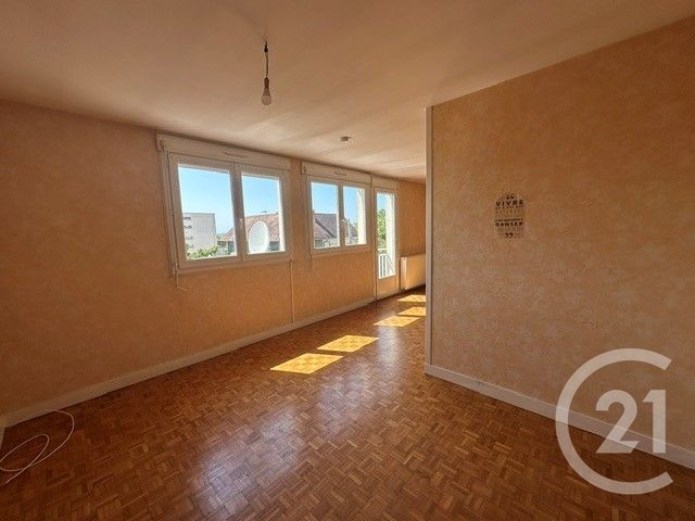Appartement F3 &agrave; louer - 3 pi&egrave;ces - 73,82 m2 - Trelissac - 24 - AQUITAINE