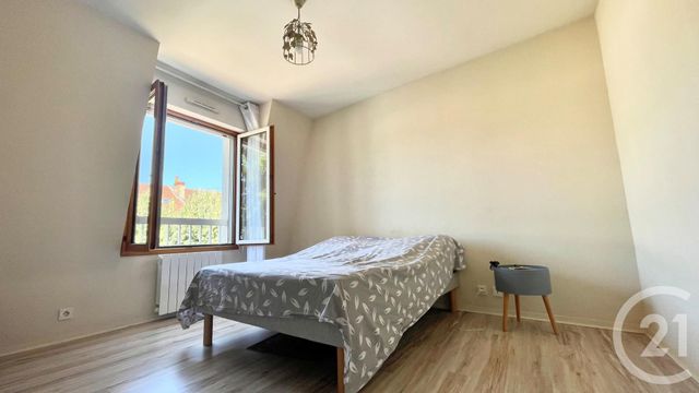 Appartement F3 &agrave; louer - 3 pi&egrave;ces - 56,33 m2 - Perigueux - 24 - AQUITAINE