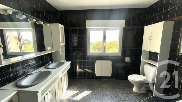 Maison &agrave; louer - 5 pi&egrave;ces - 112,08 m2 - La Chapelle Gonaguet - 24 - AQUITAINE