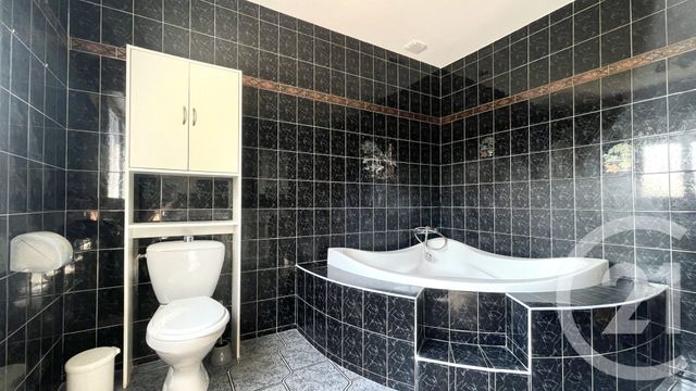Maison &agrave; louer - 5 pi&egrave;ces - 112,08 m2 - La Chapelle Gonaguet - 24 - AQUITAINE