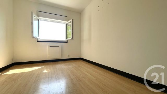 Maison &agrave; louer - 5 pi&egrave;ces - 112,08 m2 - La Chapelle Gonaguet - 24 - AQUITAINE