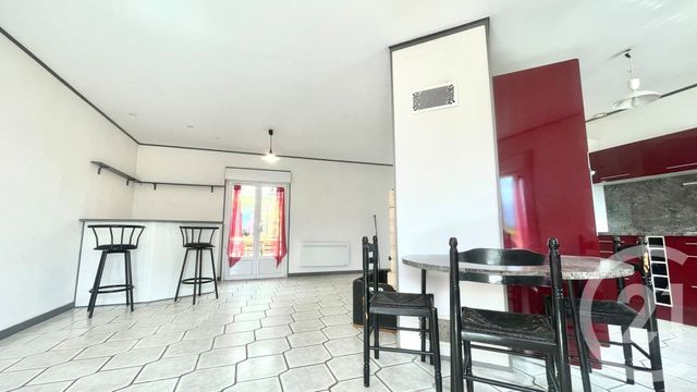 Maison &agrave; louer - 5 pi&egrave;ces - 112,08 m2 - La Chapelle Gonaguet - 24 - AQUITAINE
