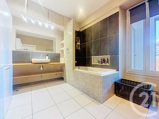 Appartement F4 &agrave; vendre - 4 pi&egrave;ces - 95,94 m2 - Perigueux - 24 - AQUITAINE