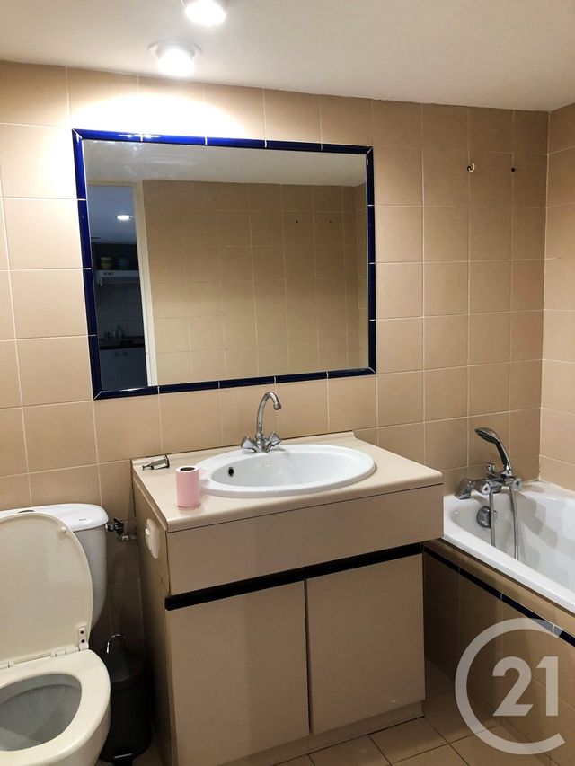 Appartement &agrave; louer - 2 pi&egrave;ces - 60 m2 - Perigueux - 24 - AQUITAINE