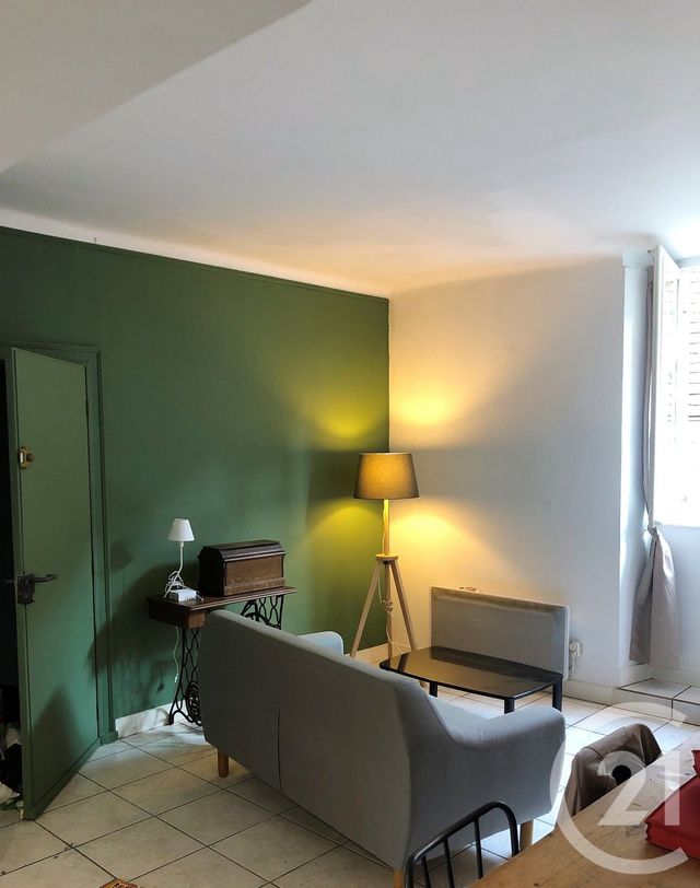 Appartement &agrave; louer - 2 pi&egrave;ces - 60 m2 - Perigueux - 24 - AQUITAINE