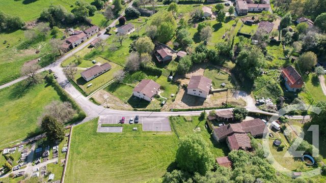 Maison &agrave; louer - 3 pi&egrave;ces - 58 m2 - Grun Bordas - 24 - AQUITAINE