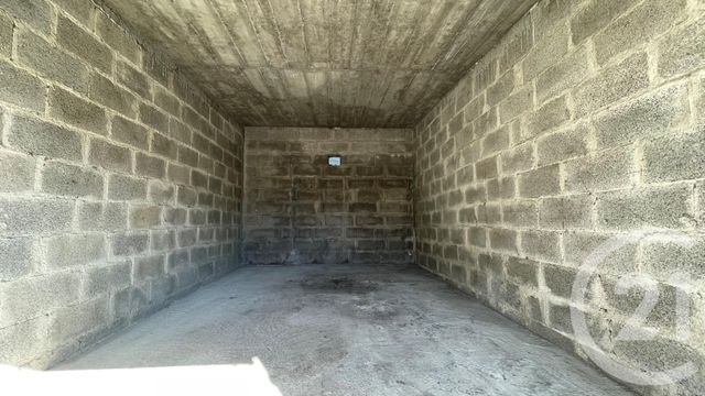 Parking &agrave; louer - 15 m2 - Perigueux - 24 - AQUITAINE