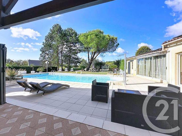 Maison &agrave; vendre - 11 pi&egrave;ces - 238 m2 - St Leon Sur L Isle - 24 - AQUITAINE