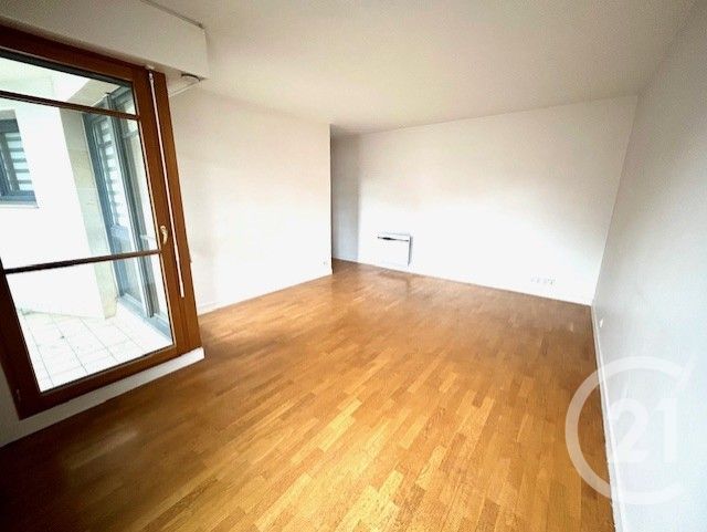 Appartement F1 &agrave; louer - 1 pi&egrave;ce - 34,03 m2 - Courbevoie - 92 - ILE-DE-FRANCE