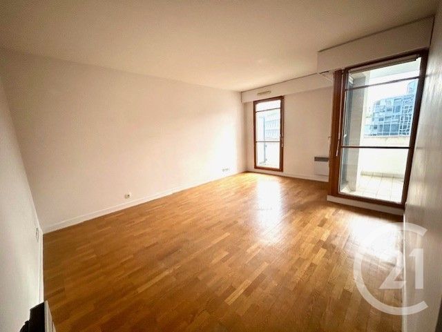 Appartement F1 &agrave; louer - 1 pi&egrave;ce - 34,03 m2 - Courbevoie - 92 - ILE-DE-FRANCE