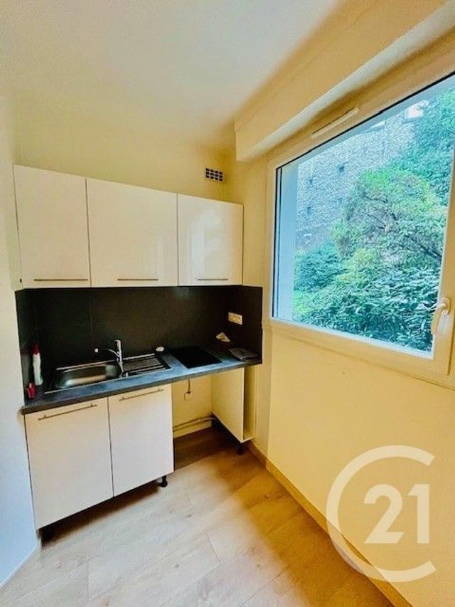 Appartement F1 &agrave; louer - 1 pi&egrave;ce - 37,30 m2 - Paris - 75015 - ILE-DE-FRANCE